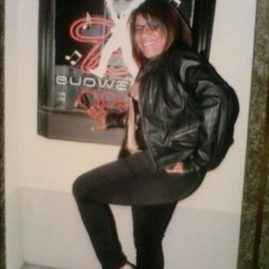 Meet your Posher, Carlotte